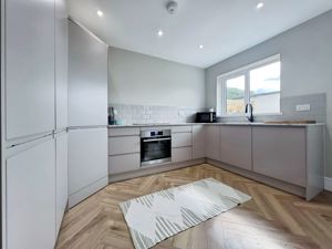 Photo 25- click for photo gallery